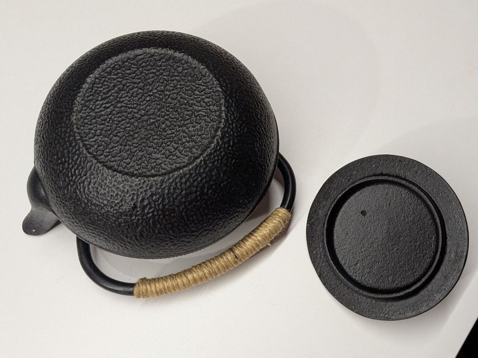 Zaparzacz do herbaty żeliwny