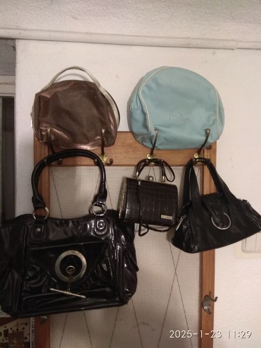 Сумки жіночі та косметички