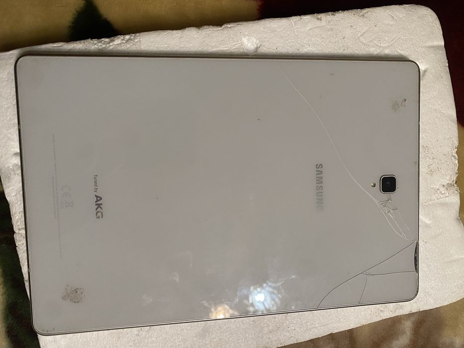 Продам планшети на запчастини