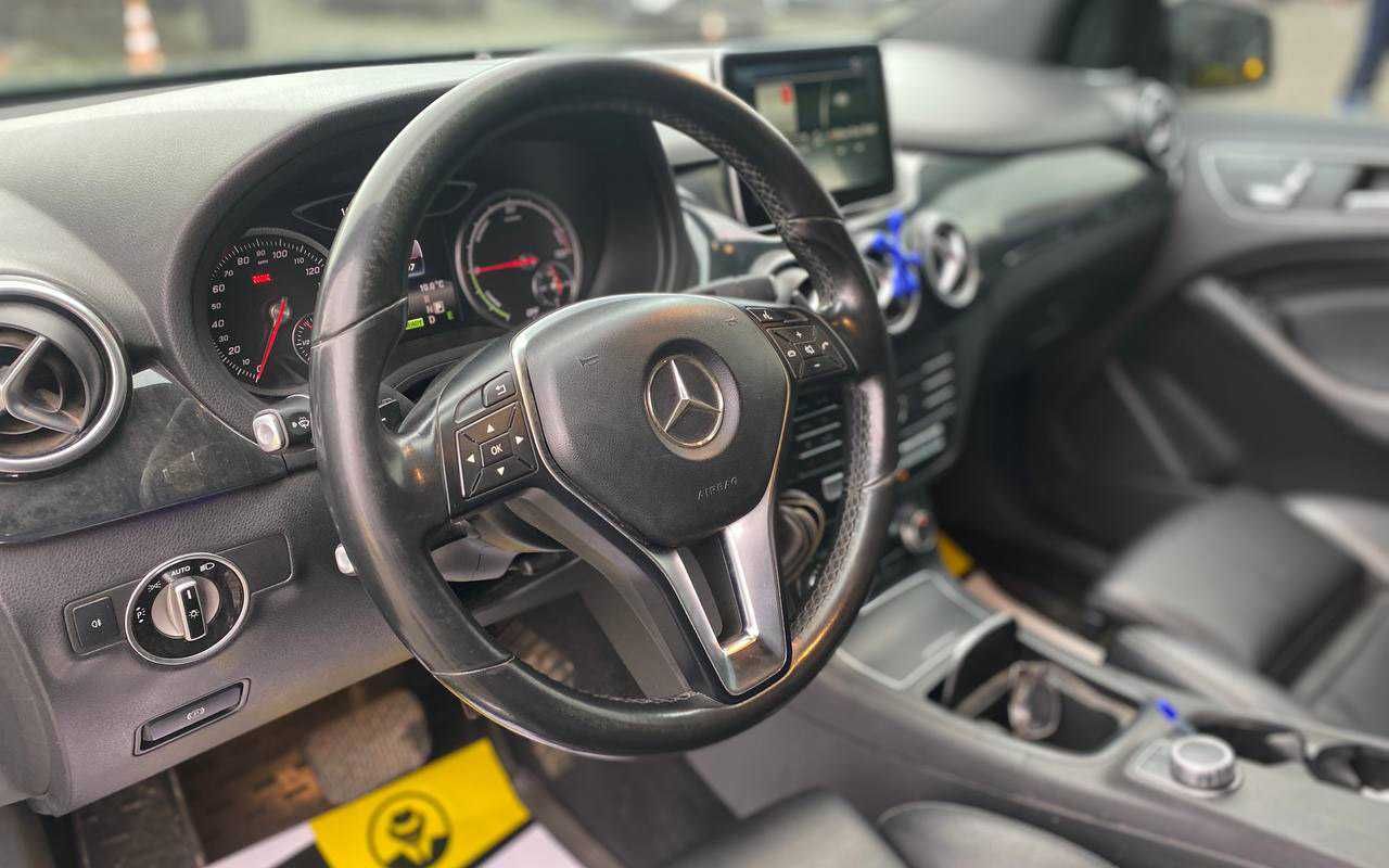 Mercedes-Benz B 250 2015