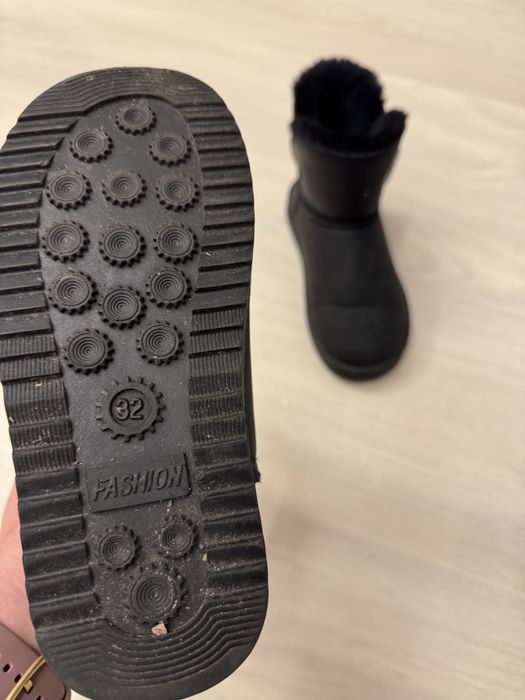 Уги для девочки