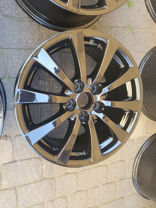 LEXUS 17" 5x114,3 felgi aluminiowe 8J czarny polysk