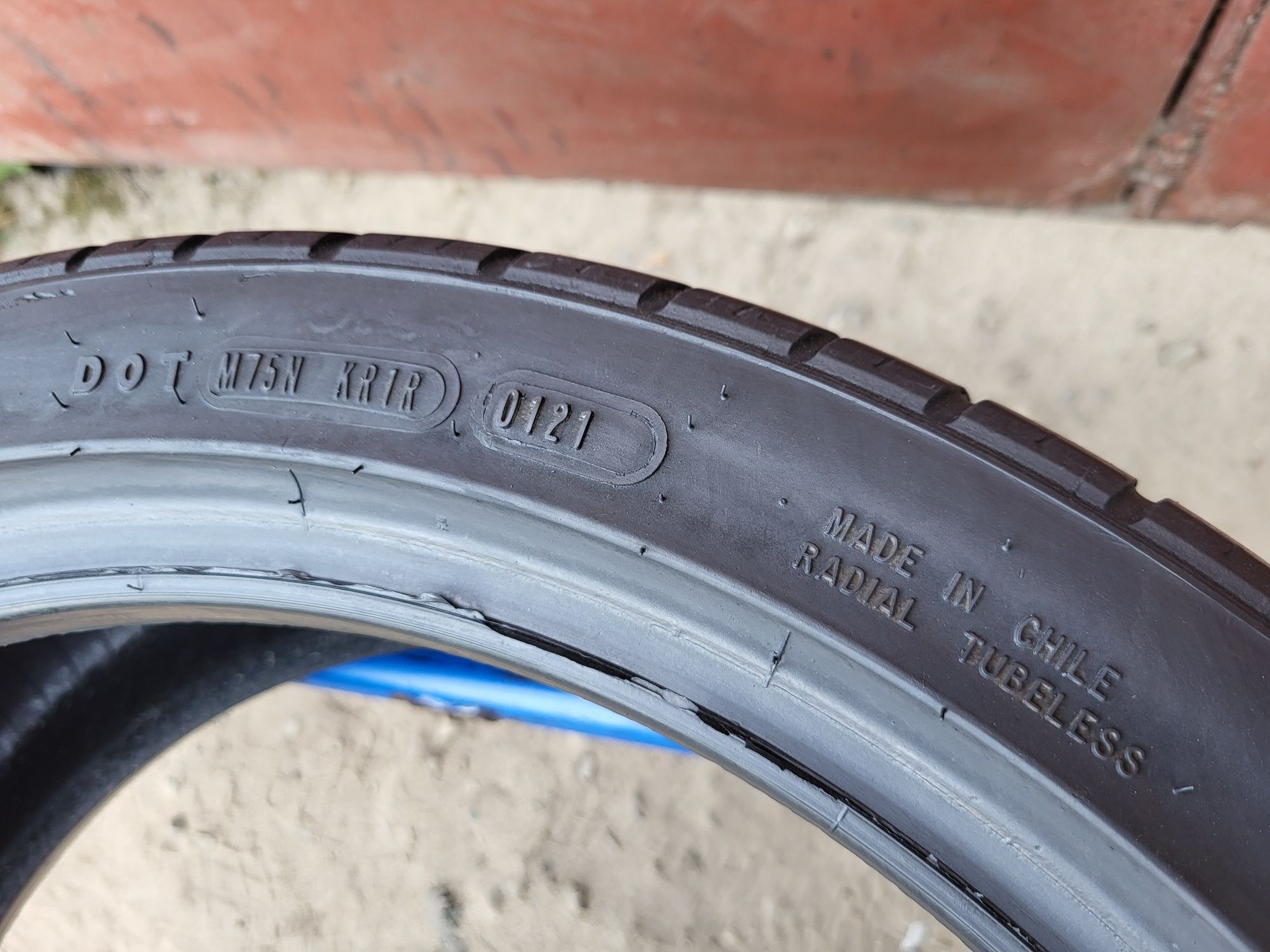 225/40/18 R18 GoodYear Eagle Sport 4шт ціна за 1шт шини