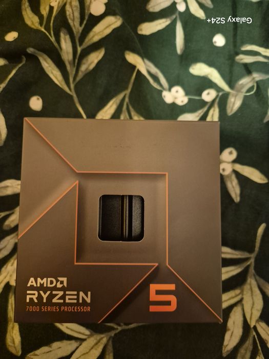 Chłodzenie seryjne od amd Ryzen 5 7600