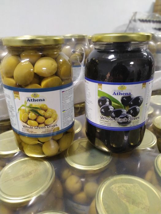 Калібровані оливки, маслини, гіганти.