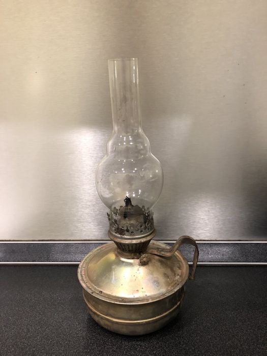 Керосиновая лампа