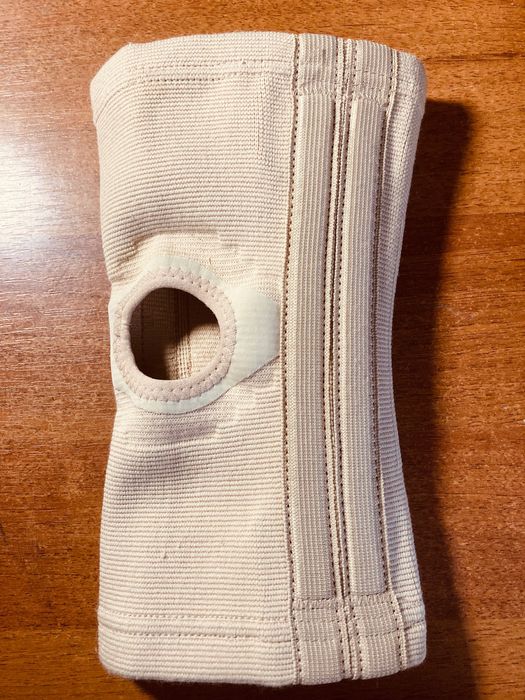 Еластичний наколінник з боковими вставками Orliman TN-211