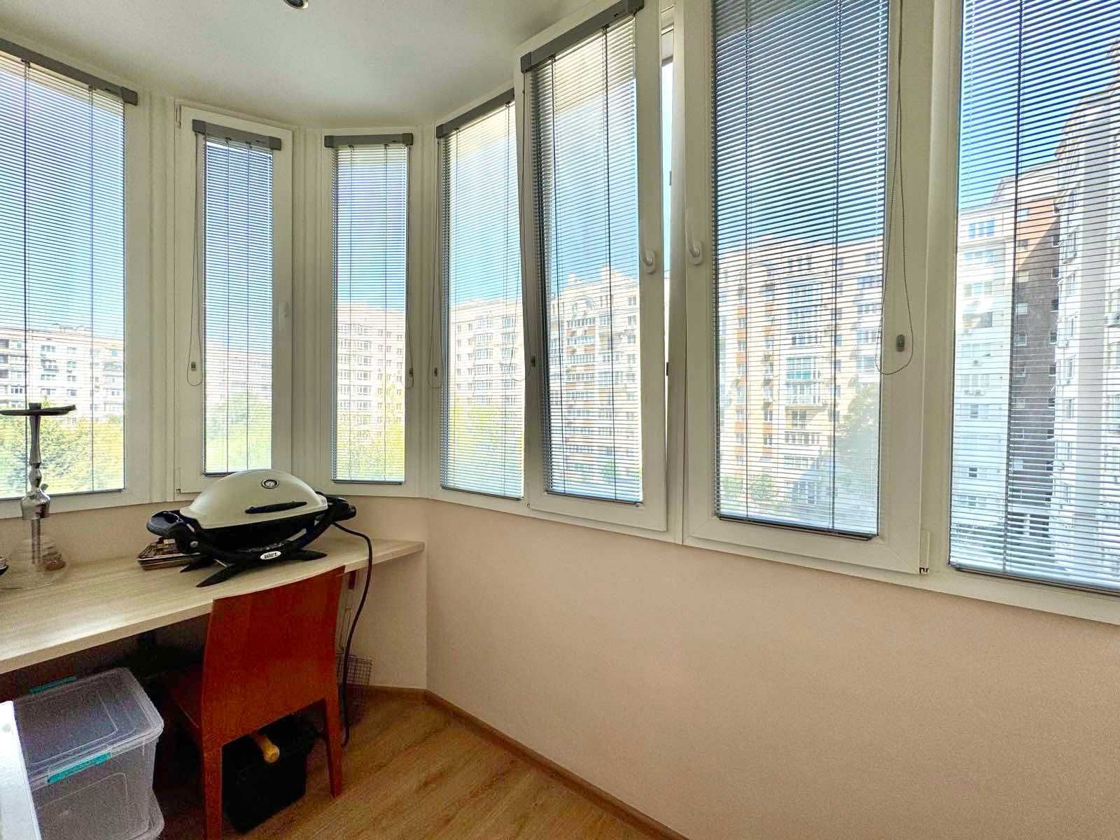 Продаю 3к квартиру в новому ЖК в центрі з власною свердловиною. ц1
