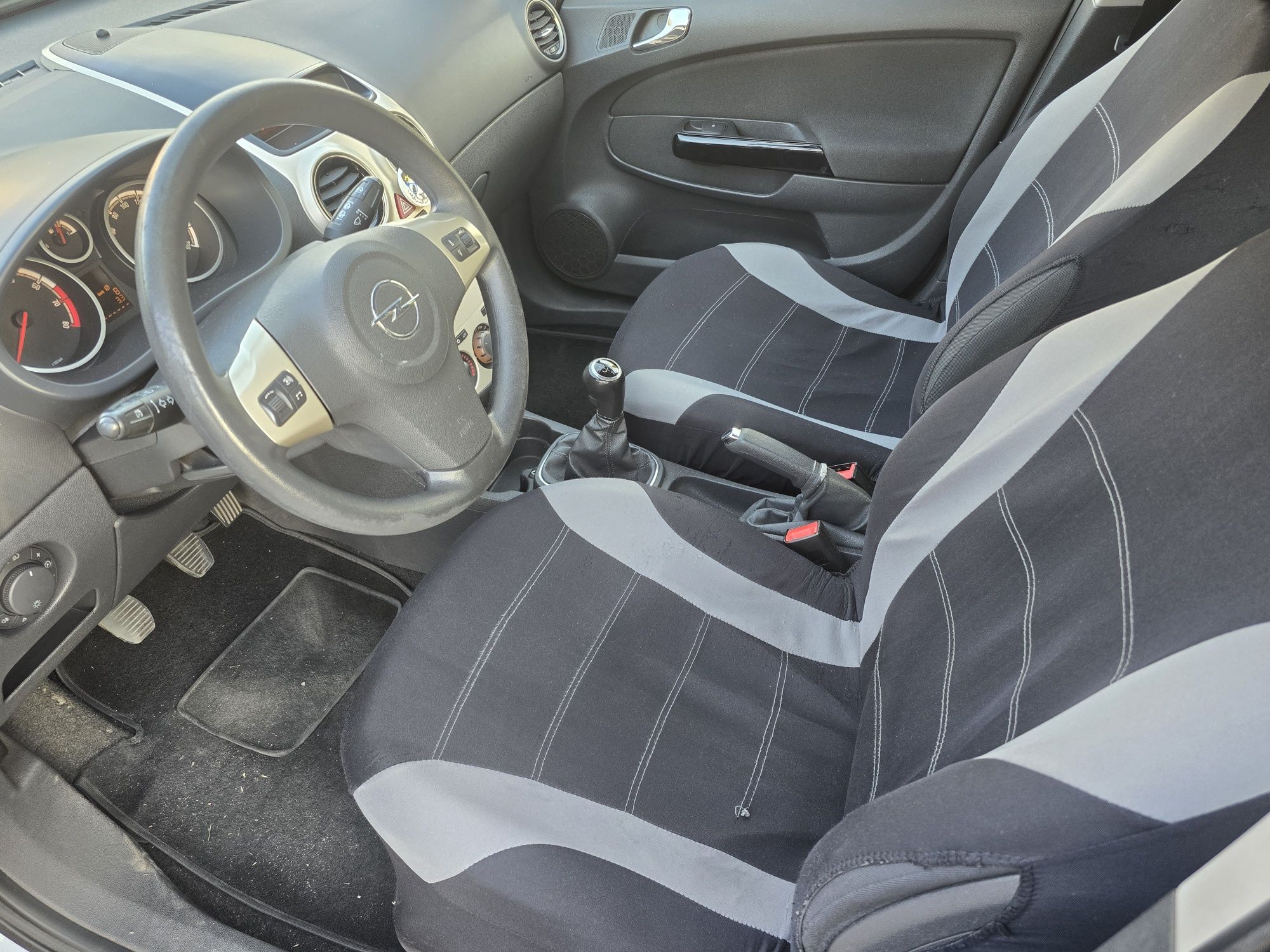 Opel Corsa D 1.2 Eco tec sprawna klima