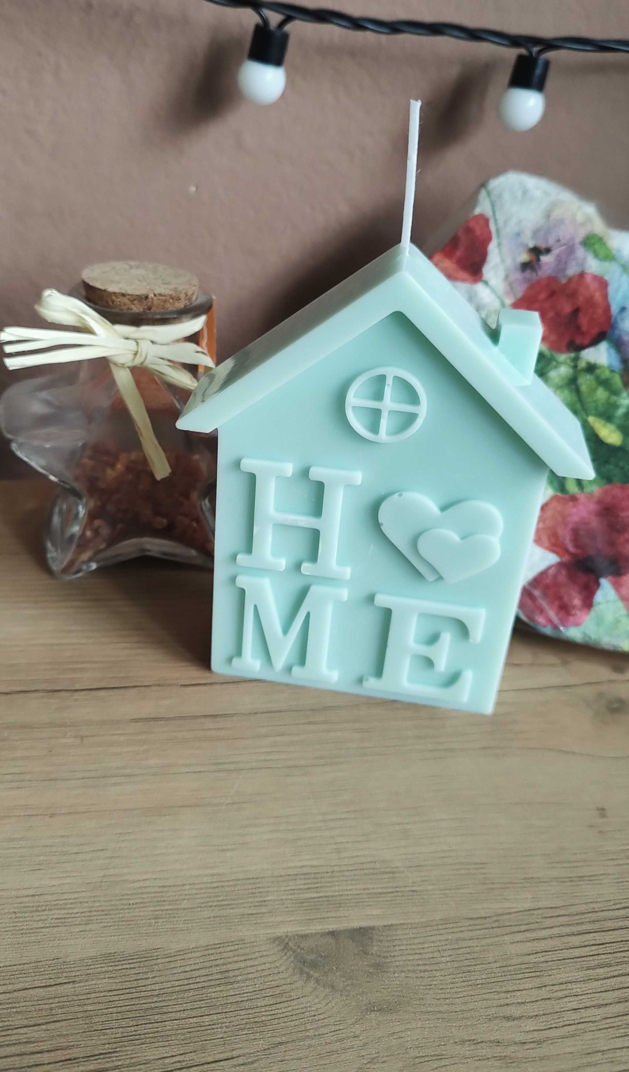 Świeca sojowa cynamonowa handmade dom zima wolnostojąca