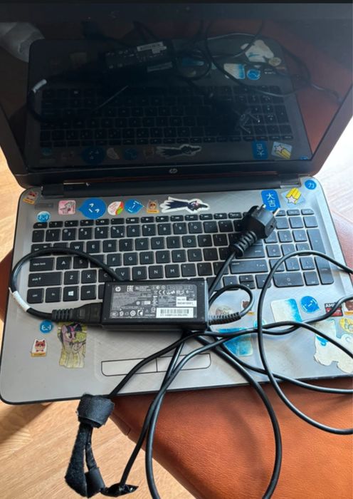 Laptop HP uszkodzony