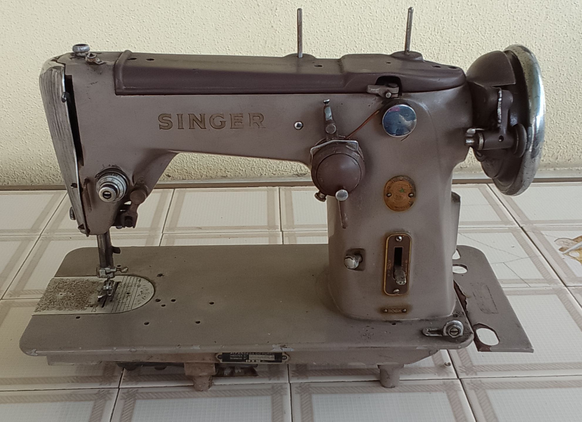 Máquina de costura Singer