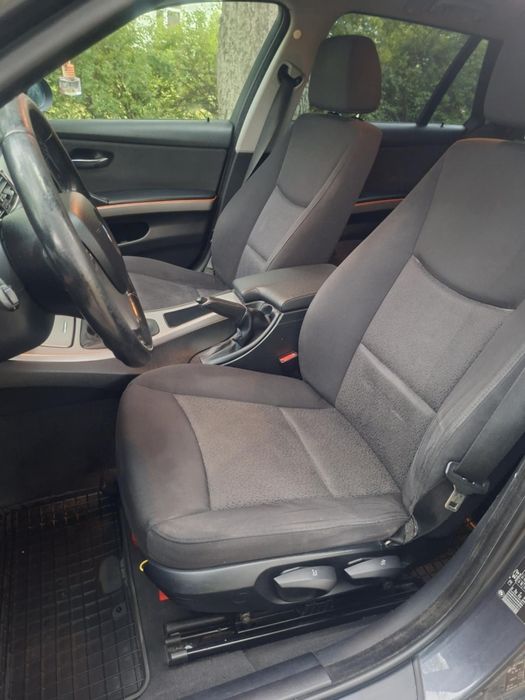 BMW 3 E91 318d 2006 rok