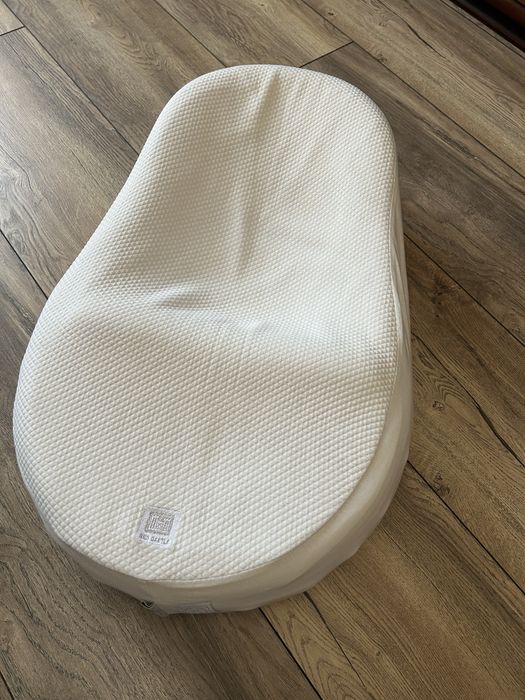 Кокон для немовлят