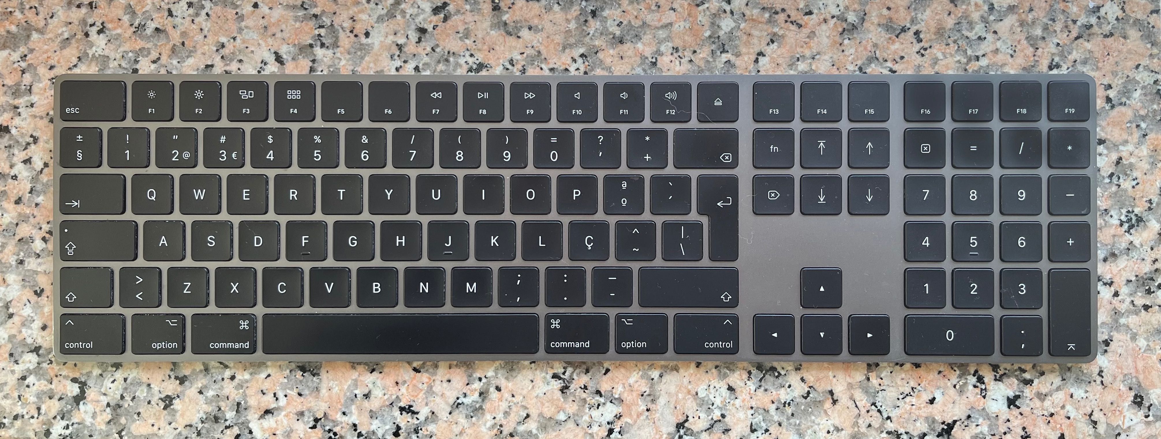 Teclado da Apple como novo.
