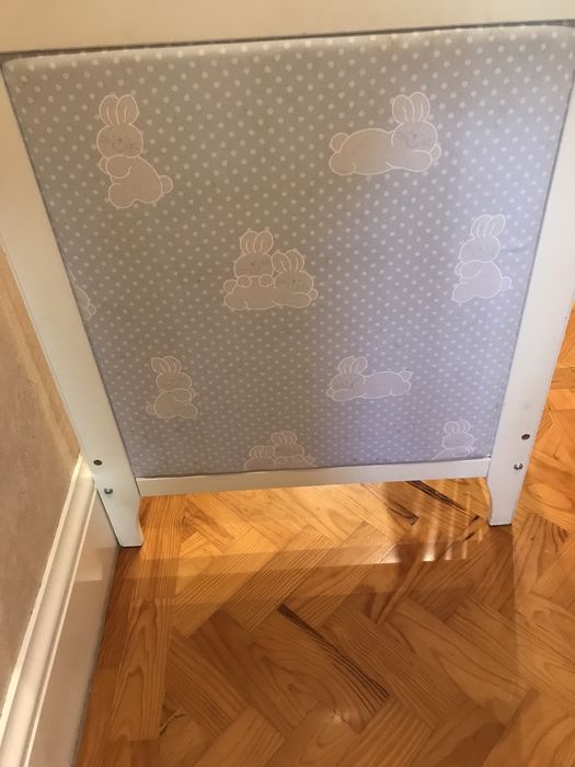 Berço lacado branco Ikea