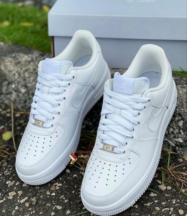Air forcé one brancas e pretas