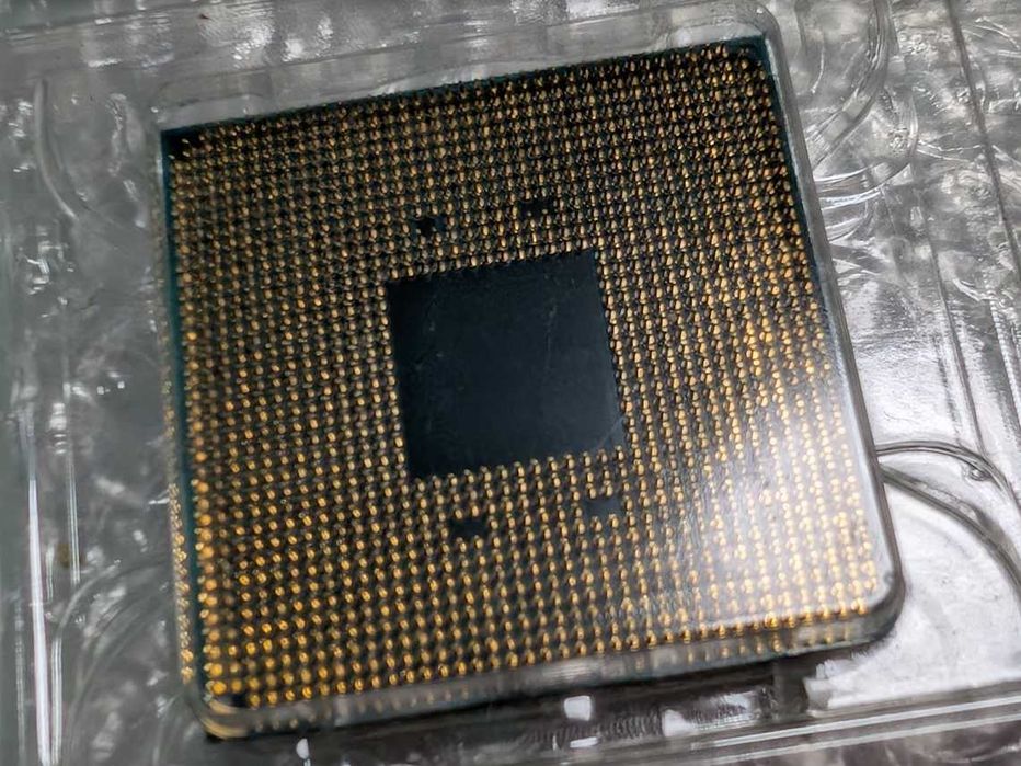 Продам процессор AMD Ryzen 5 1600X, 6 ядер -12 потоков ,сокет АМ4