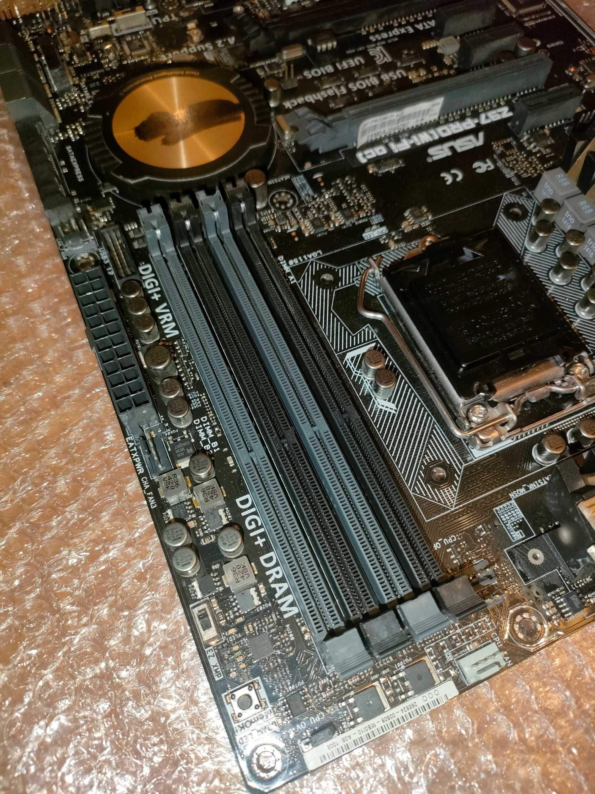 Placa Mãe ASUS Z97-PRO (Wi-Fi ac)