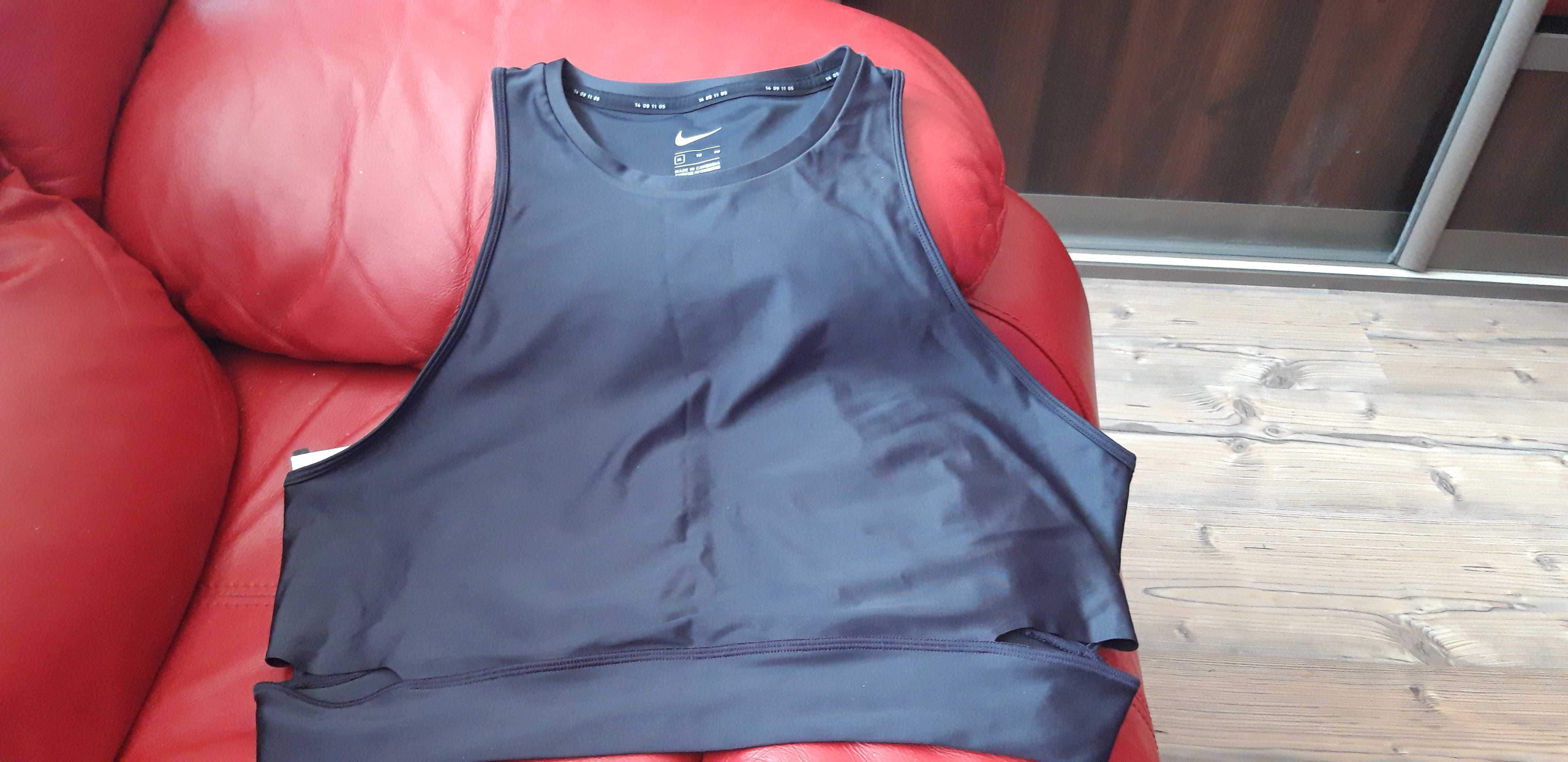 Top Sportowy NIKE XXL