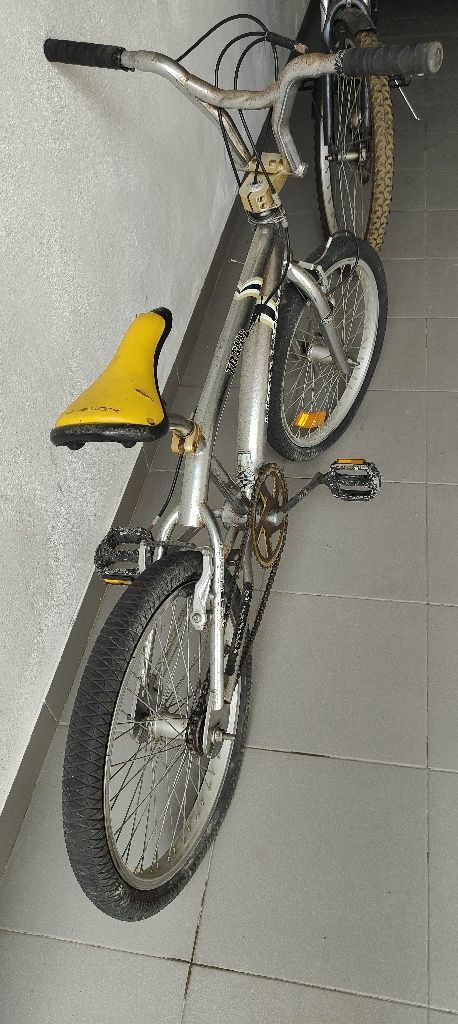 Bicicleta tipo BMX