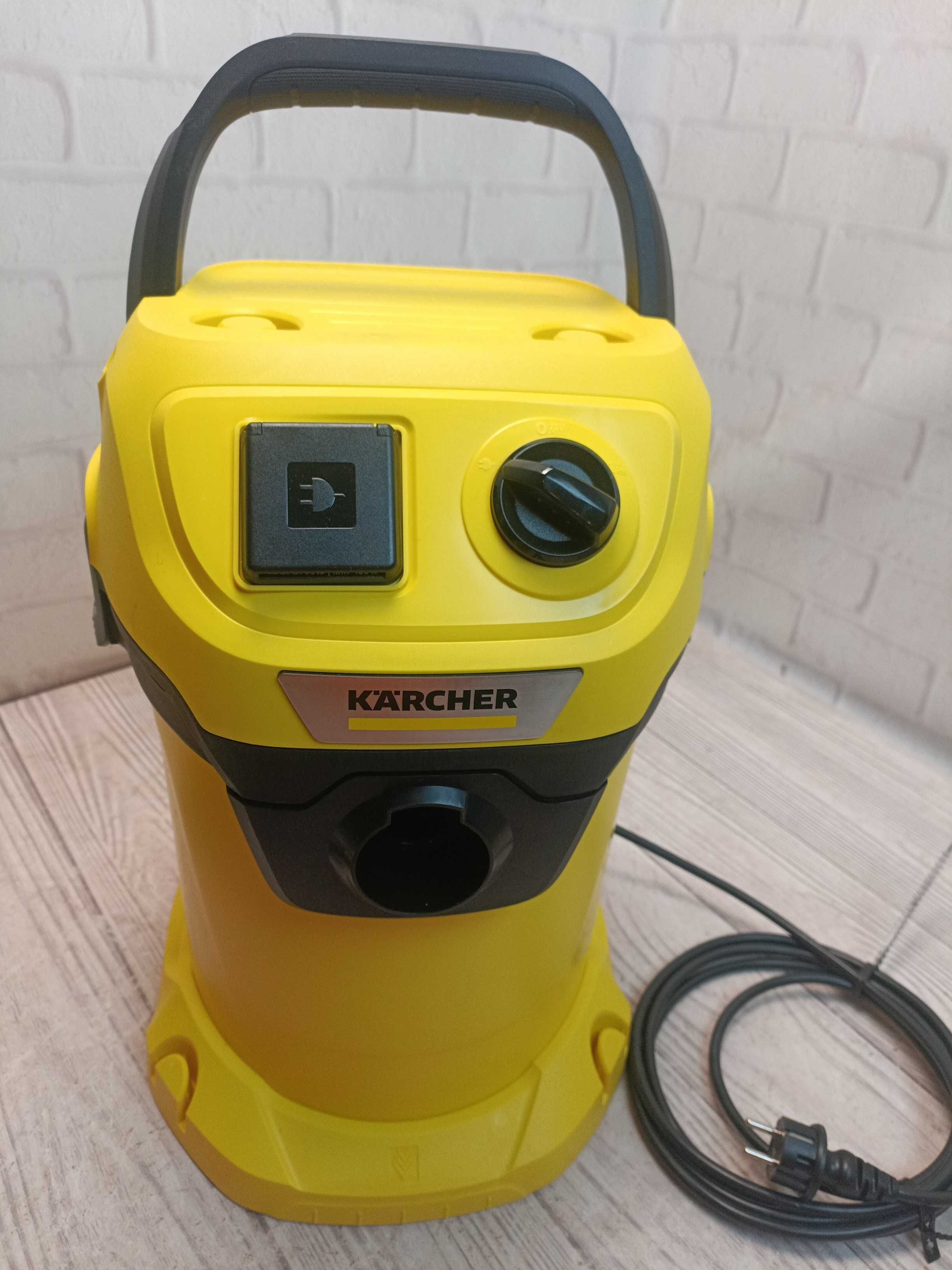 Karcher WD 3 P будівельний пилосос з розеткою, 1000Вт, 19л.