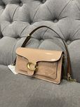 Сумка Coach Tabby Chain Clutch In Signature Leather нова пудрова