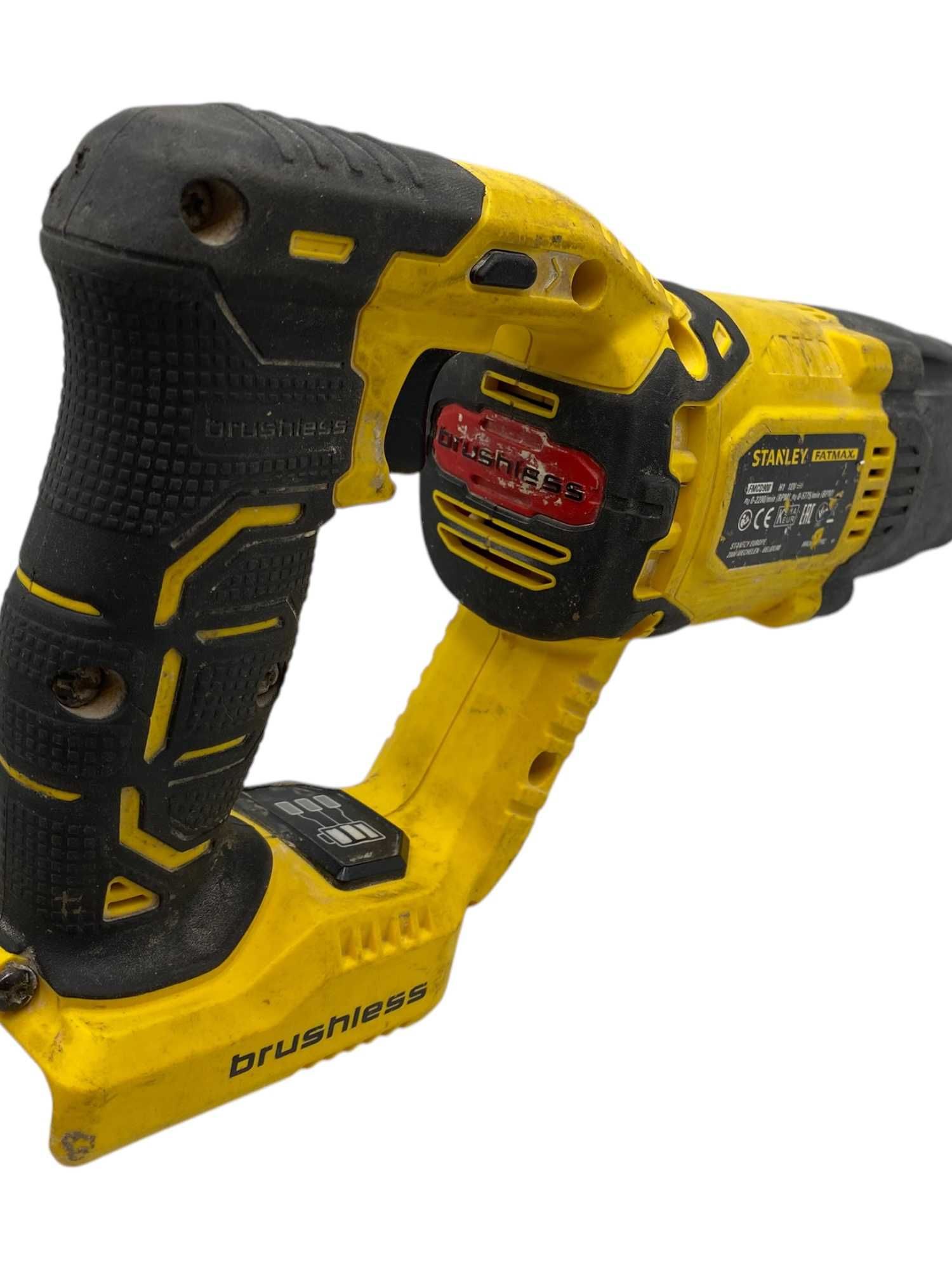 Młotowiertarka Akumulatorowa Stanley FatMax FMCD900 SDS-Plus 2x4Ah
