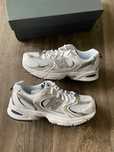 Nowy_New Balance 530WhiteSilverNavy Damskie Sneakersy Lekkie 42