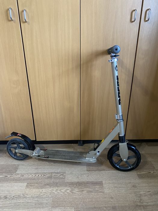 Самокат Roces