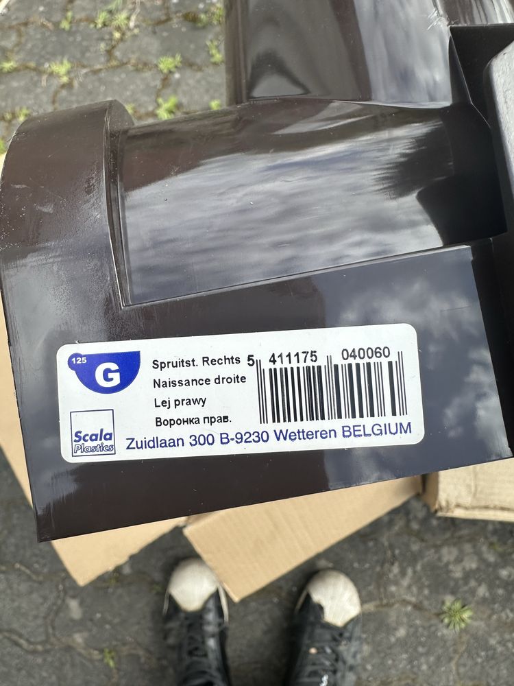 Scala Plastics elementy do rynien lej spustowy naroznik hak rynny