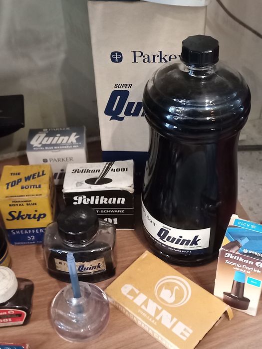 Frascos antigos de tinta para caneta de tinta permanente