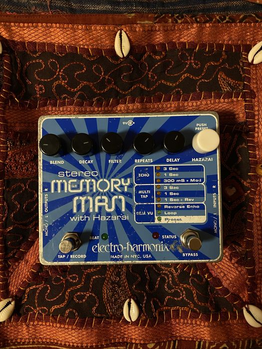 Electro-Harmonix Memory Man with Hazarai digital delay