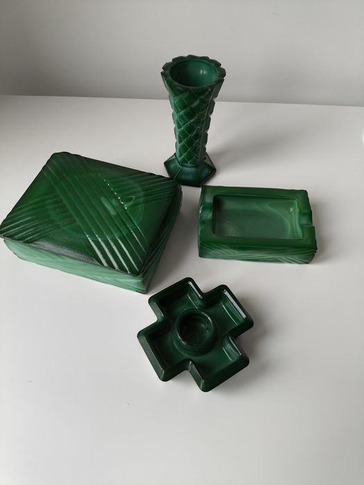 Zestaw szkła malachitowego