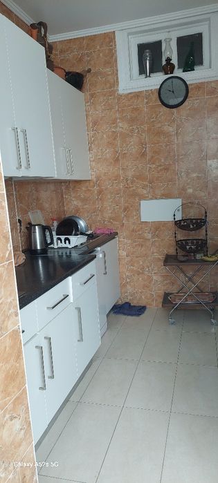 Quarto para alugar em lisboa av. novas