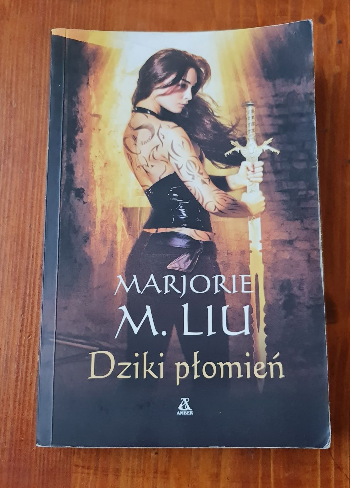Sprzedam książkę "Dziki płomień" Marjorie M. Liu