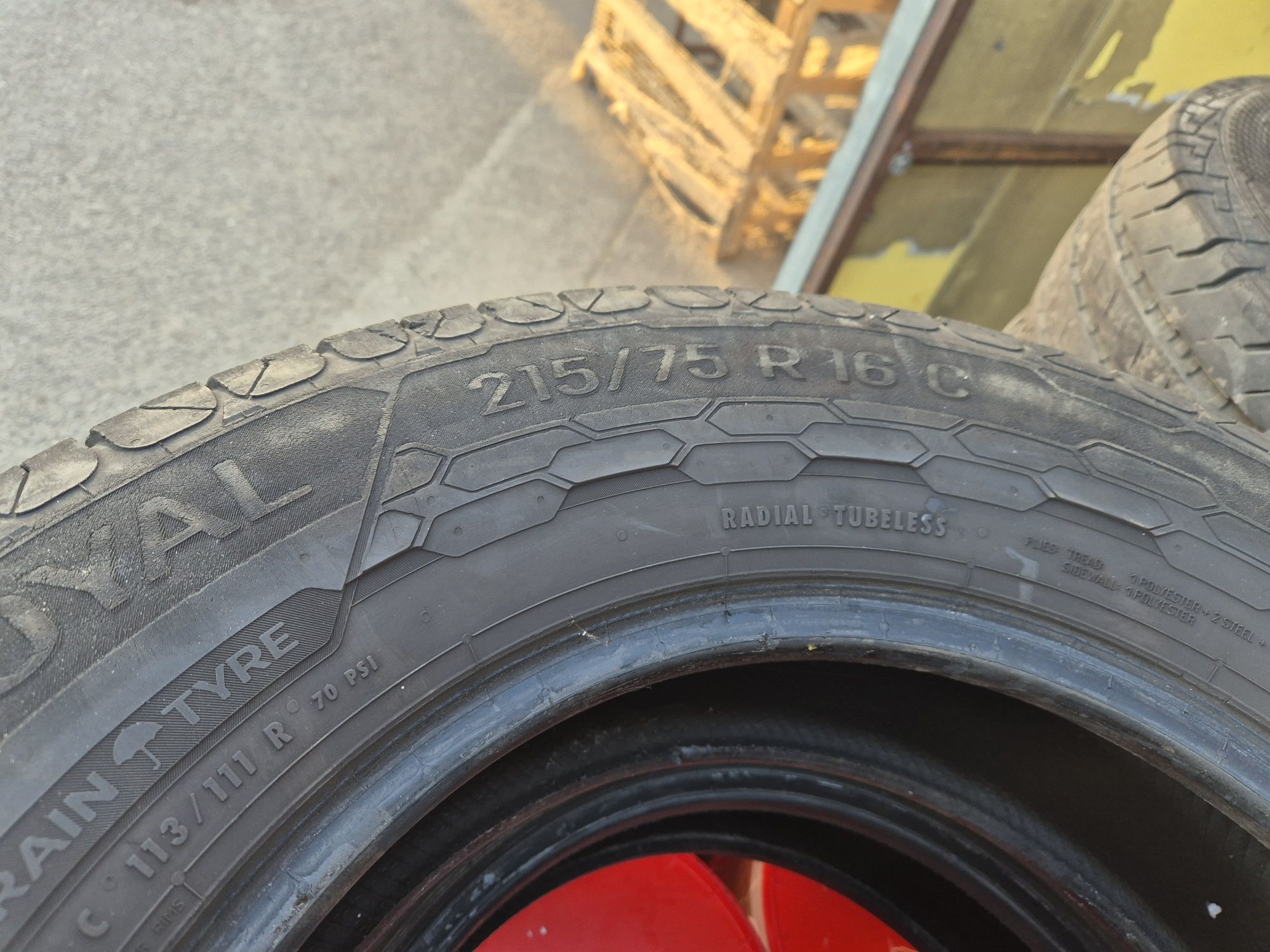 4x opony 215 / 75 / 16C bus