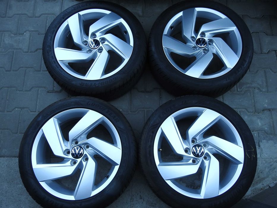 4x VW Golf  Touran  Caddy 17 cali 5x112 ET51 7,5J 22rok Super STAN