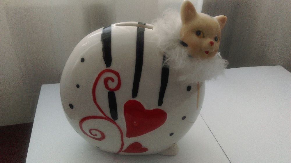 Яркая керамическая копилка статуэтка кот котик кошка котенок.