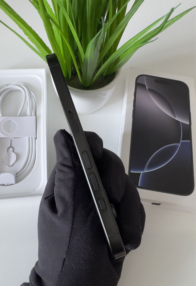 Iphone 16 Pro 128gb black Идеал Neverlock