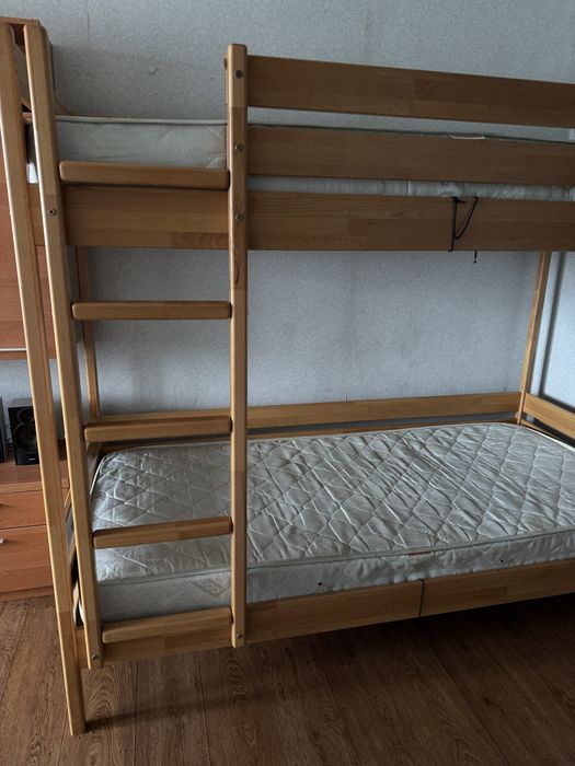 Двухъярусная деревянная кровать 90×200 с матрасами