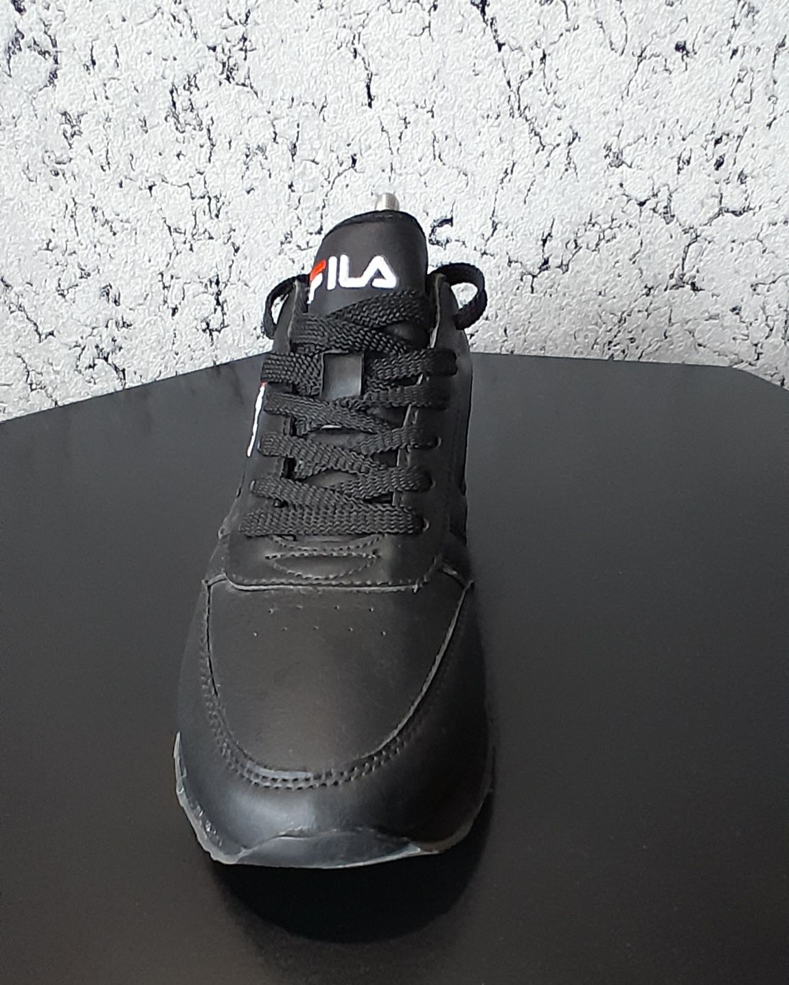 Кросівки чоловічі оригінал Fila 41р(26см)