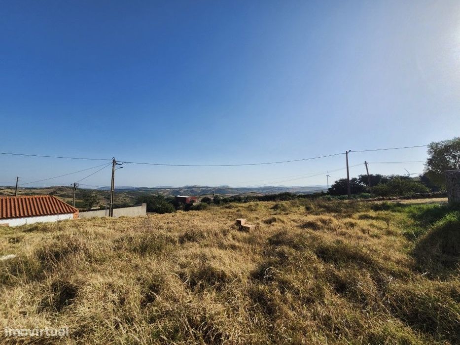 Terreno Urbanizável - 700 m² - Alcareia, Sobral de Monte Agraço