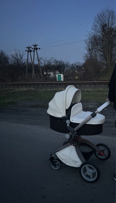 Каляска 2в 1 цена договорная