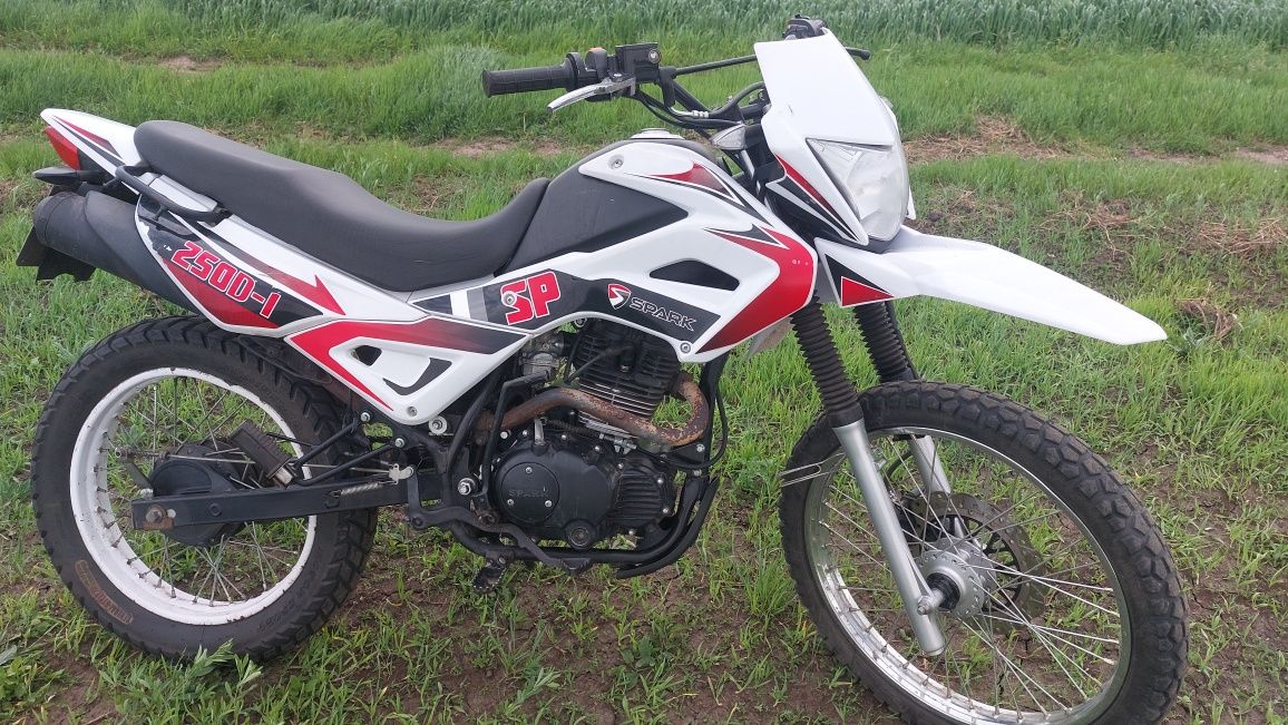 Срочно прадам спарк 250 д-1