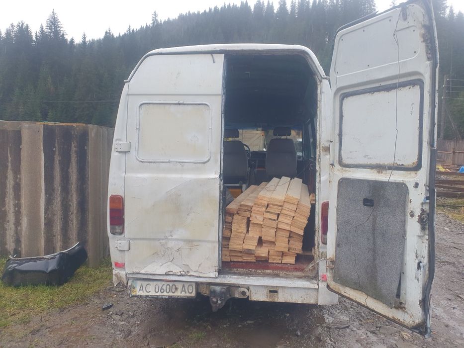 Продам мерседес 208d