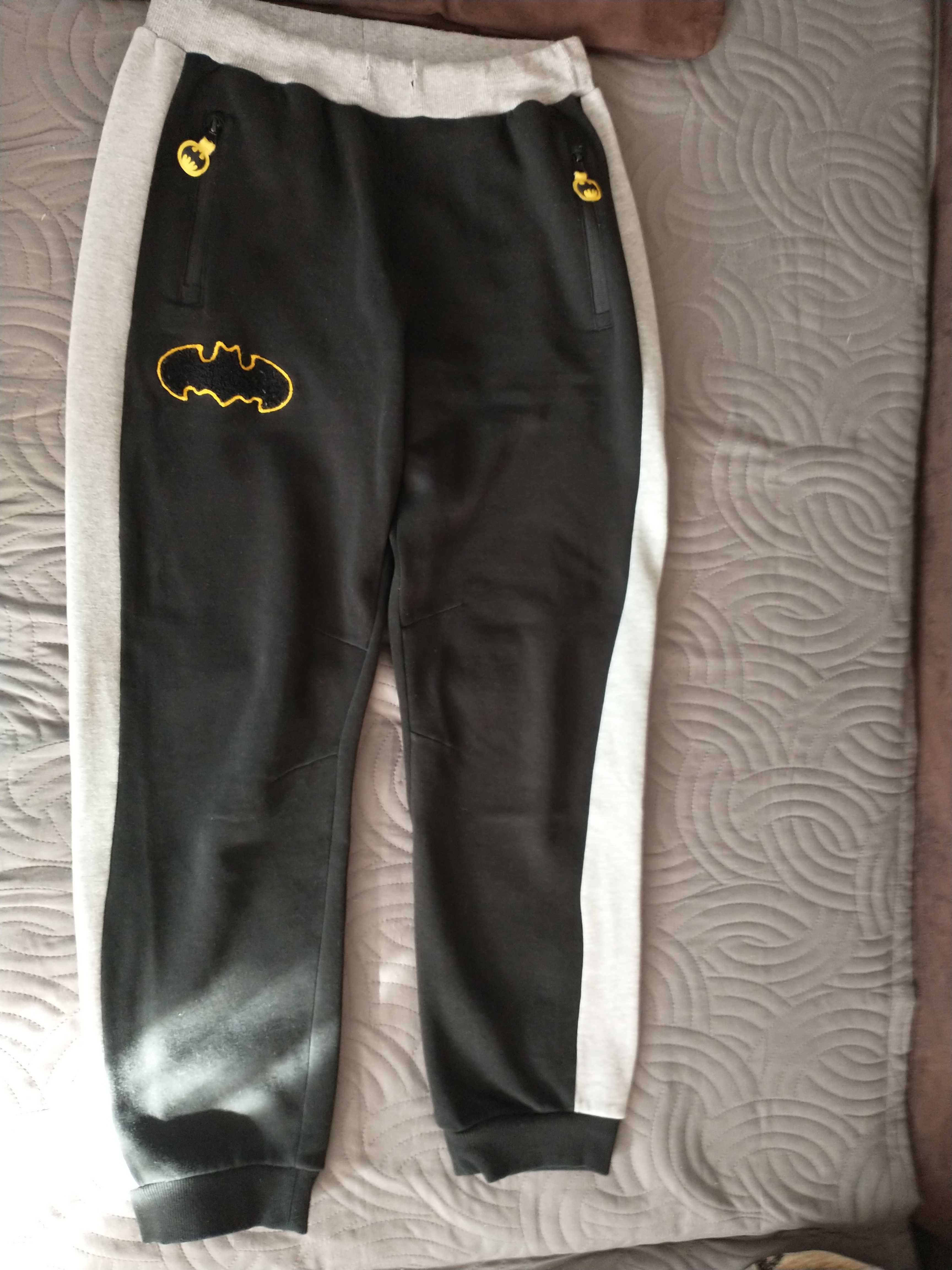 Spodnie dresowe Batman r. 164