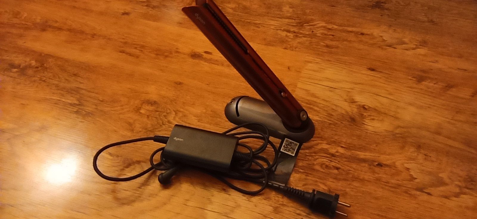 Prostownica do włosów Dyson HS03