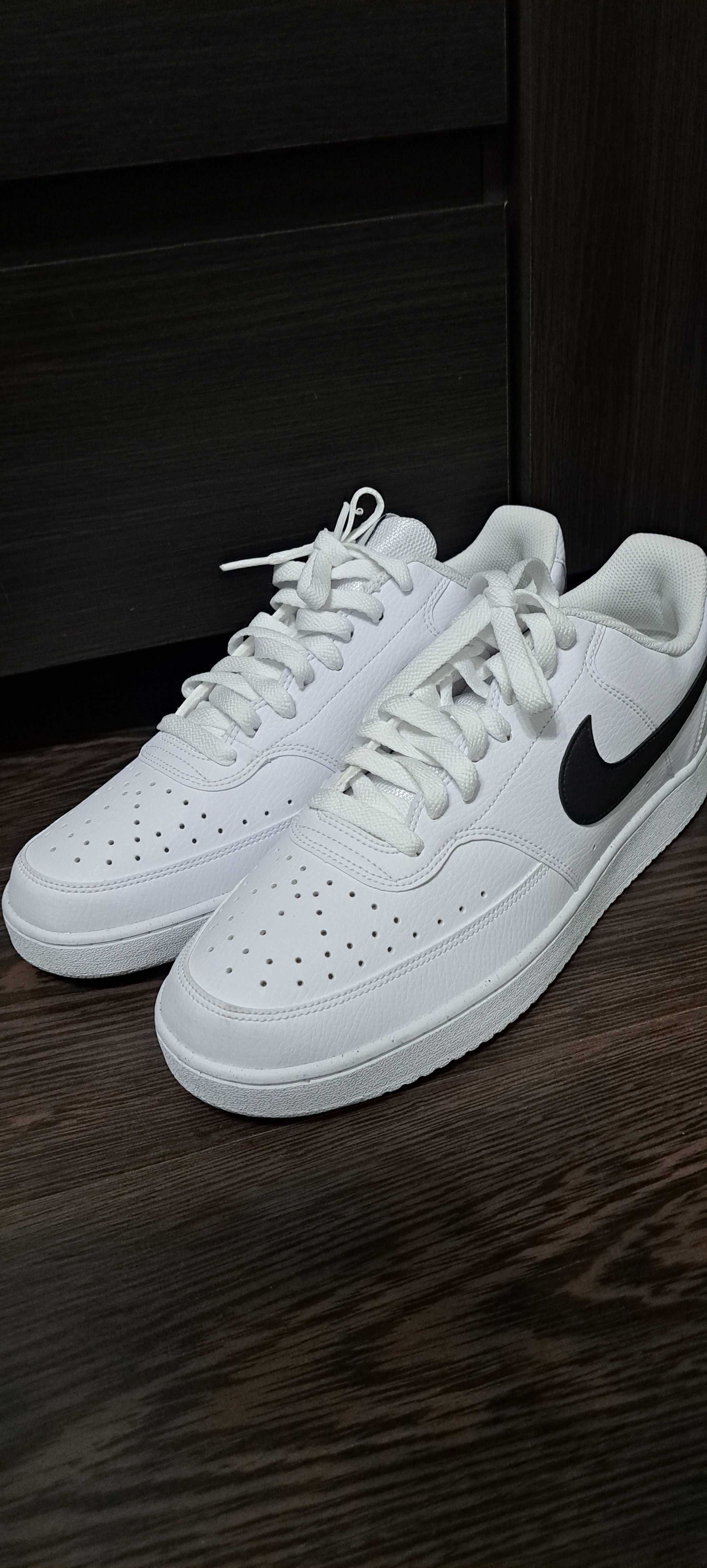 Кросівки чоловічі Nike COURT VISION LOW NEXT NATURE р.45 білі