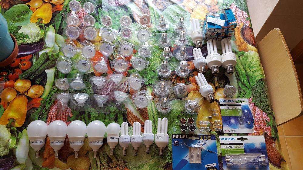 Kit lâmpadas de diversos tipos - Tudo a funcionar